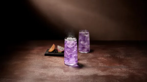 Πώς μπορείς να απολαύσεις ένα Schweppes Tropical Fusion στο σπίτι παρέα με φίλους;