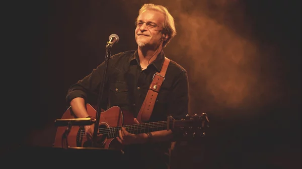 Οι Περσείδες του Μίλτου Πασχαλίδη θα "φωτίσουν" το Θέατρο Βράχων