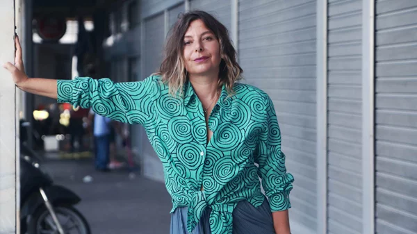 Η Έλλη Παπακωνσταντίνου περιγράφει την συνομιλία της με Ουκρανούς καλλιτέχνες μέσα από τα καταφύγια