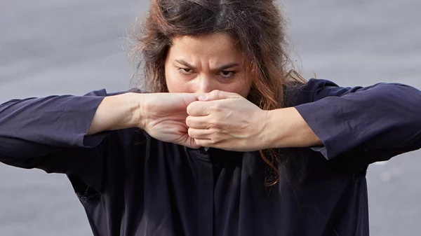 "For Women": Μια μουσική παράσταση της Αγγελικής Τουμπανάκη αφιερωμένη στις γυναίκες