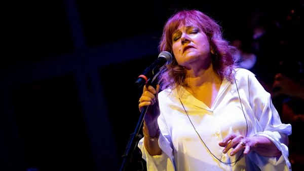 Έλλη Πασπαλά: Της πάει η τζαζ - και το αποδεικνύει κάθε Δευτέρα στο "Άλσος"