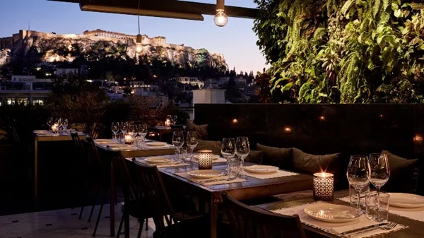 Αφιέρωμα: Πού θα απολαύσουμε το αυγουστιάτικο φεγγάρι