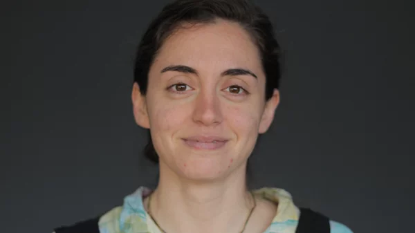 H νεαρή σκηνοθέτις Ανθή Φουντά μας συστήνεται