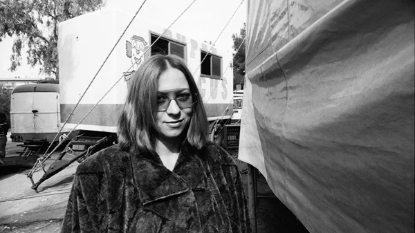 Η Λένα Πλάτωνος σε μία βραδιά μυσταγωγίας στον Κήπο