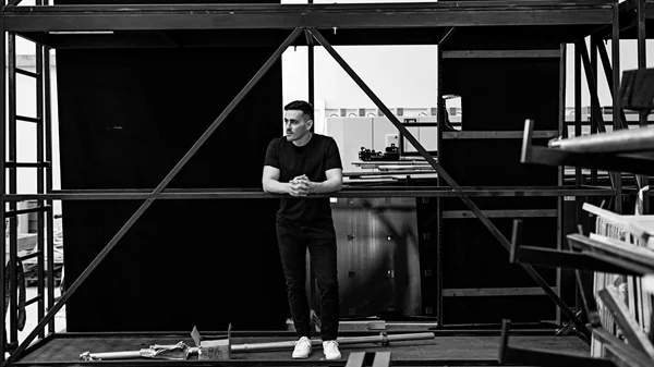 Γιάννη Αγγελάκη, ποια είναι η "Φωνή των Βακχών";