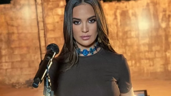 Η Ρία Ελληνίδου, παρουσιάζει με τη φωνή της, το "Ό,τι Και Να Γίνει Θυμήσου"