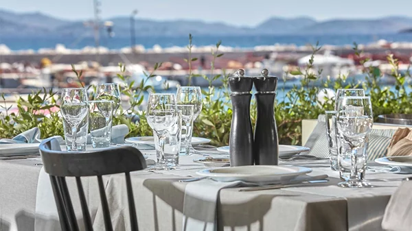 "Καστελόριζο": Καλοκαίρι στη Βάρκιζα