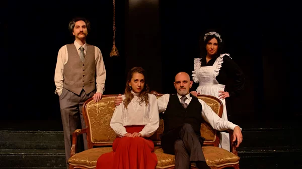 "Το Φως του Γκαζιού": Ένα έργο για την έμφυλη ψυχολογική βία