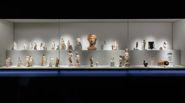 Τελευταίες ημέρες για να απολαύσετε τη μεγάλη αρχαιολογική έκθεση "Κάλλος" στο Μουσείο Κυκλαδικής Τέχνης