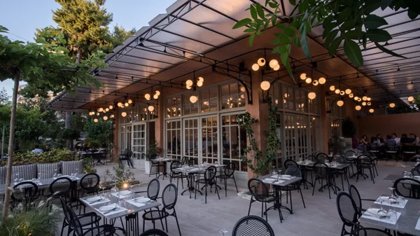 Το S.Pellegrino και το Acqua Panna μας περιμένουν στο "Il Trovatore"