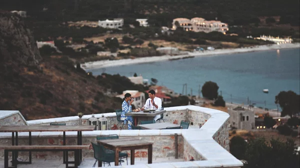 "Ανερούσα", Μάνη