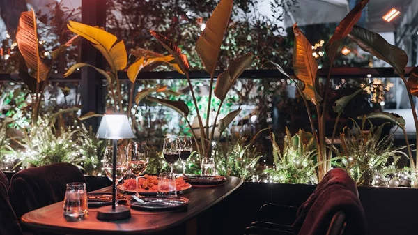 S. Pellegrino: Μάς υποδέχεται στο "Norte Wine Bar Restaurant"