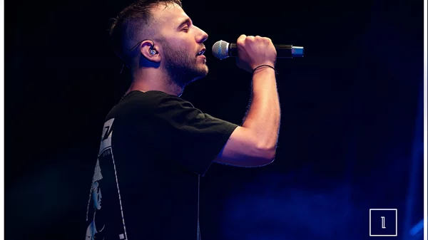 Εθισμός: Γέμισε (και ξεσήκωσε) το "Κατράκειο", εδραιώνοντας τη θέση του στο εγχώριο χιπ χοπ