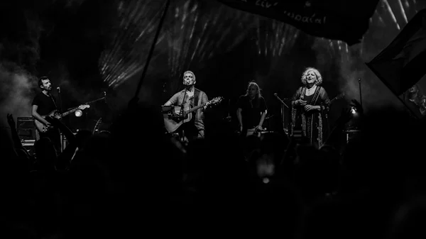 "Μαύρη Πέτρα" για τους Δημήτρη Μυστακίδη και Μάρθα Φριντζήλα