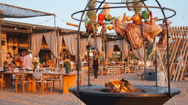 Τι γεύση έχουν τα δύο χρόνια "W Costa Navarino";