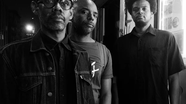 To Silt Trio του Luke Stewart για πρώτη φορά στην Αθήνα