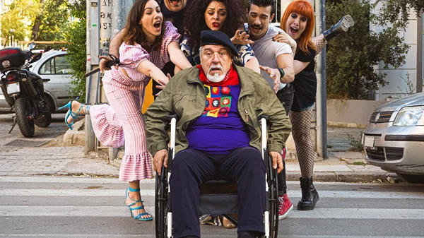 Η κωμωδία της Δήμητρας Παπαδοπούλου "Ο παππούς έχει πίεση" ετοιμάζεται για καλοκαίρι στον "Ελληνικό Κόσμο"