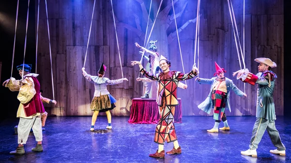 "Πινόκιο": Η διάσημη ξύλινη μαριονέτα του Κάρλο Κολόντι κάνει τα πρώτα της βήματα στη σκηνή του Εθνικού Θεάτρου