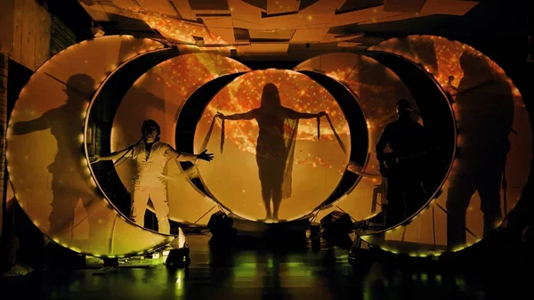 Somewhere in the Sky, Moon Moth και Marva Von Theo σε ένα εκρηκτικό triple-bill