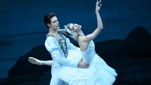 Αναστέλλονται από το ΥΠΠΟΑ όλες οι συνεργασίες με ρωσικούς πολιτιστικούς οργανισμούς