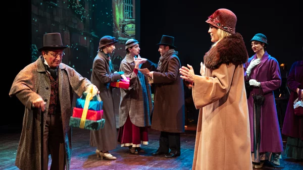 "Καρυοθραύστης, το μιούζικαλ των Χριστουγέννων": Αγαπημένοι ηθοποιοί στο πιο γιορτινό μιούζικαλ