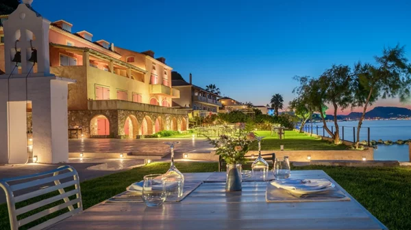 "Dominicale": Θαλασσινό τραπέζι σε βενετσιάνικο σκηνικό και το Ιόνιο στο πιάτο