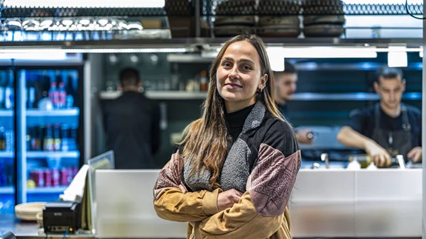 Άλεξ Βασιλάτου, πώς έμαθες την Αθήνα να τρώει φρέσκια pasta;