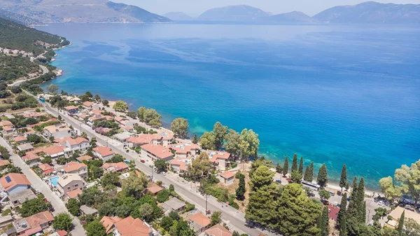 "Meliti Waterfront Suites", Κεφαλονιά: Οι πολυτελείς σουίτες της Σάμης για αξέχαστο οικογενειακό αλλά και ρομαντικό Πάσχα