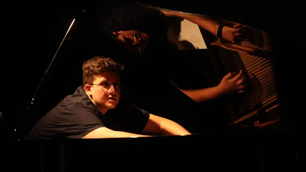 Ποια είναι η "Σαρλότ" της Λίνας Ζάχαρη;