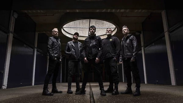 Οι πρωτοπόροι του drum ‘n’ bass Pendulum θα είναι special guests των The Prodigy