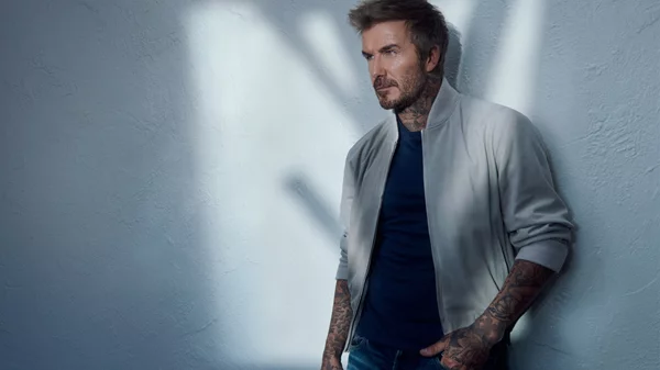 Μια νέα εποχή ξεκινά: Το σχεδιαστικό ντεπούτο του David Beckham με τη BOSS