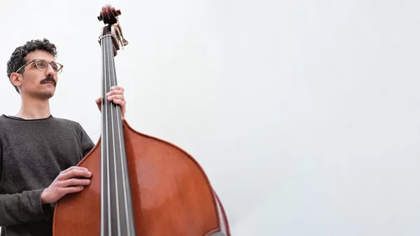 Νίκος Χατζητσάκος: "Για εμένα η τζαζ είναι η πιο δημοκρατική και επαναστατική μουσική"