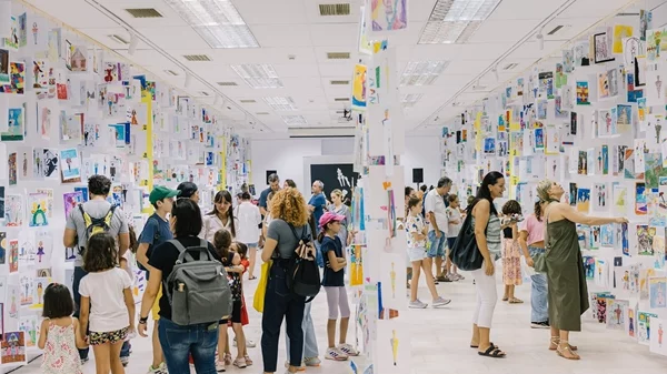 1o Cycladic Kids Festival: Χιλιάδες συμμετοχές και μία έκθεση ζωγραφικής για λίγες μέρες ακόμα