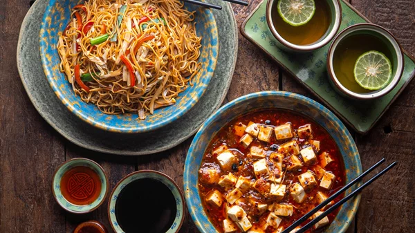 Σπέσιαλ party brunch by Estrella στο "Hyatt" στη Θεσσαλονίκη