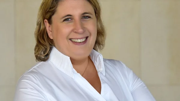 Η 2άστερη Stéphanie Le Quellec στο "Over Water" του Sani