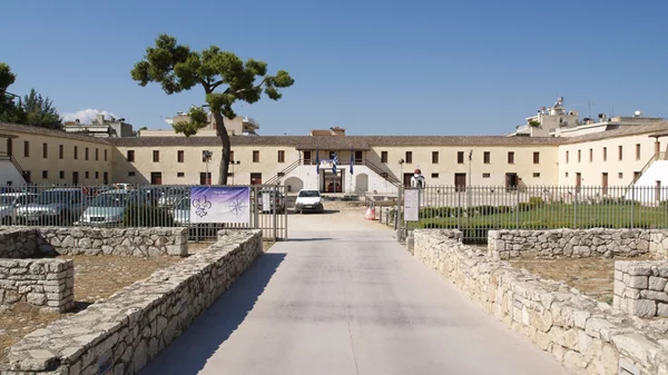 Η πόλη του Άργους αποκτά πλήρως εκσυγχρονισμένες μουσειακές υποδομές με την εγκατάσταση του Επιγραφικού Μουσείου στους Στρατώνες του Καποδίστρια