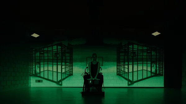 "Προμηθέας": Είδαμε πρόβα της νέας παράστασης του Άρη Μπινιάρη