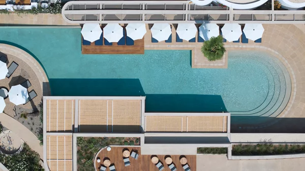 "Avant Mar": Έναρξη της νέας σεζόν στην Πάρο με γαστρονομικές διακρίσεις