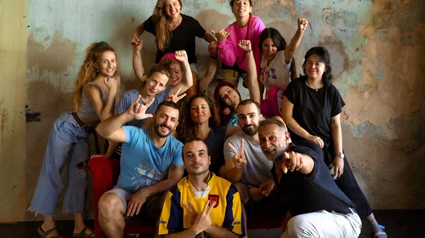 "Είμαστε Πάτσι": Η sold out παιδική παράσταση της Συντεχνίας του Γέλιου επιστρέφει στο Σύγχρονο Θέατρο