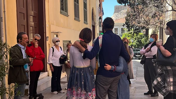 Ιστορικές περιηγήσεις, εικαστικές εμπειρίες και ξεχωριστοί περίπατοι στις "Αθηναϊκές Διαδρομές" του Μαΐου