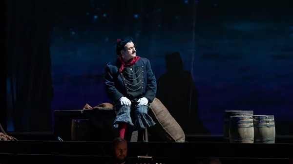 Ο κόντρα τενόρος Νίκος Σπανάτης μάς συστήνεται