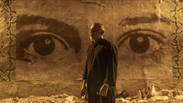 Πέντε σειρές που μπορείς να binge-άρεις αυτό το Σαββατοκύριακο