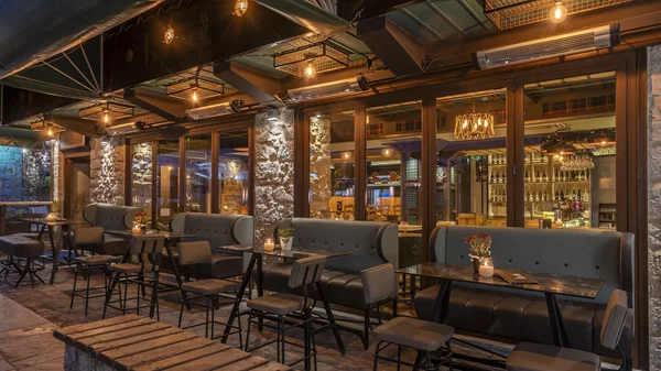 S. Pellegrino: Μάς υποδέχεται στο "Barile resto vino bar"