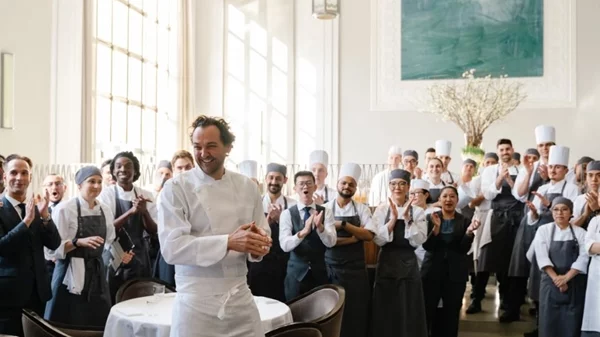 Το Eleven Madison Park σερβίρει ξανά κρέας