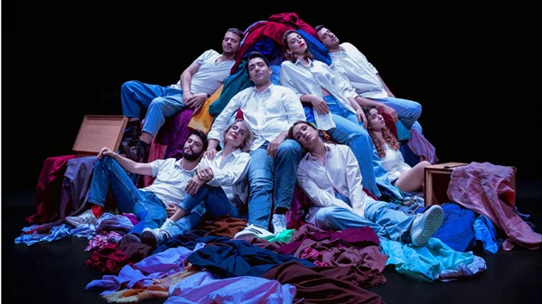 Προλάβετε την "Απλή μετάβαση" πριν αναχωρήσει για Θεσσαλονίκη