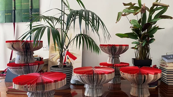 Η Οικία Κατακουζηνού φιλοξενεί την έκθεση "Super Ego" της Χριστίνας Μήτρεντσε