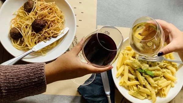 Μαραθώνια Γεύματα στην "Σχεδία"