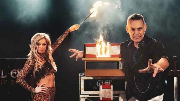 "Οι τρεις μάγοι": 'Ενα μοναδικό ταξίδι στον κόσμο της μαγείας συμβαίνει στο θέατρο Αυλαία