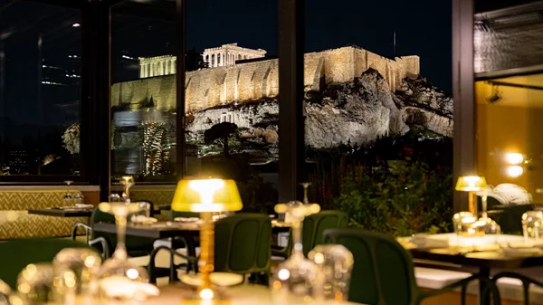 "Sense": Top Notch ρεβεγιόν με θέα