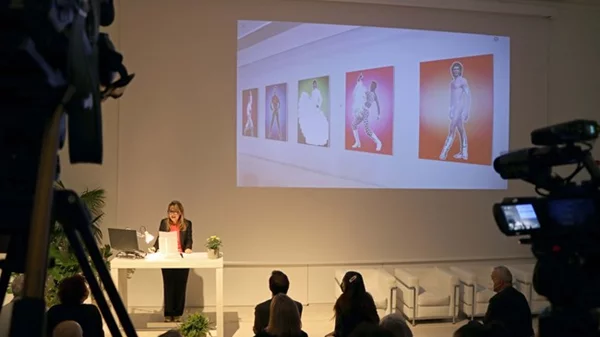 Η τέχνη δεν είναι χόμπι